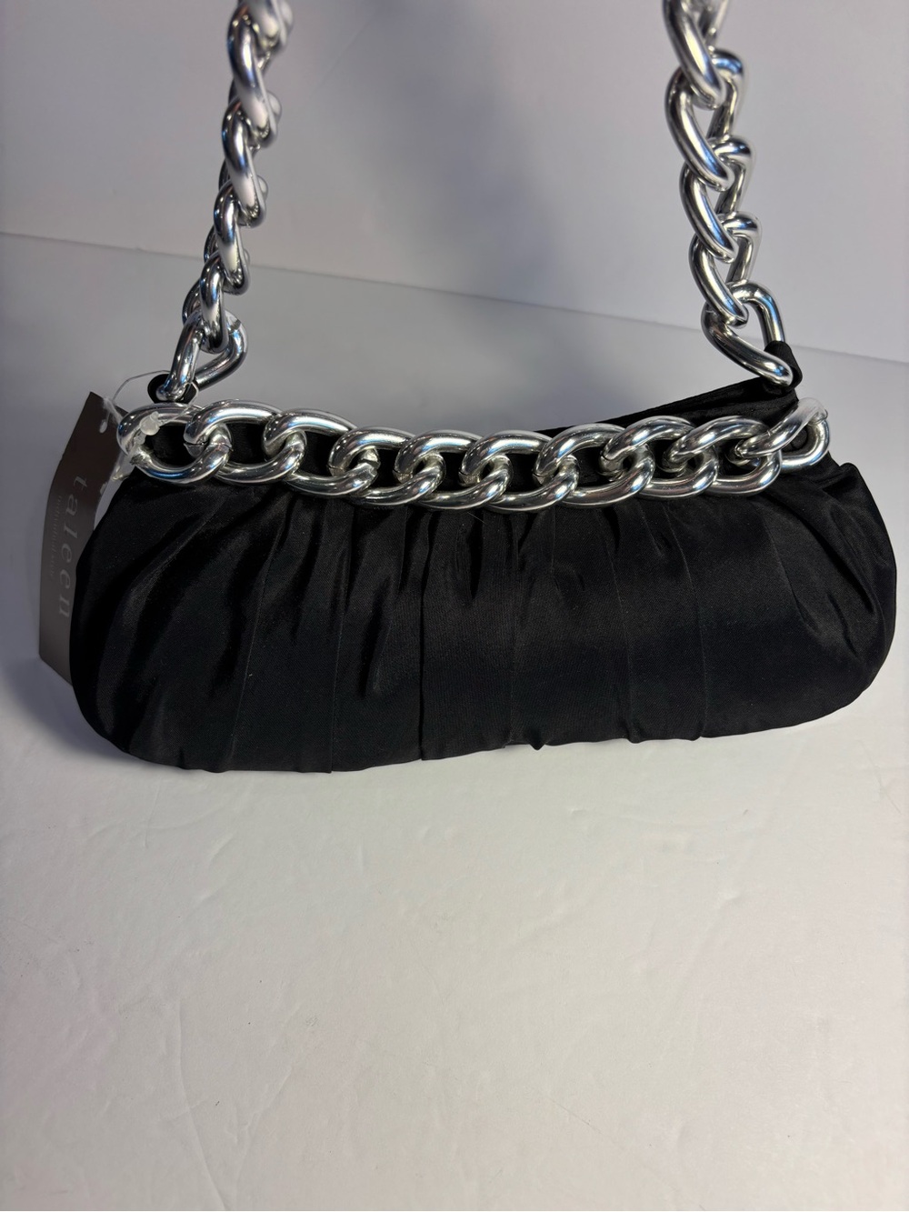 Taleen brand evening clutch/pouch bag featuring a chunky silver-tone chain, NWT